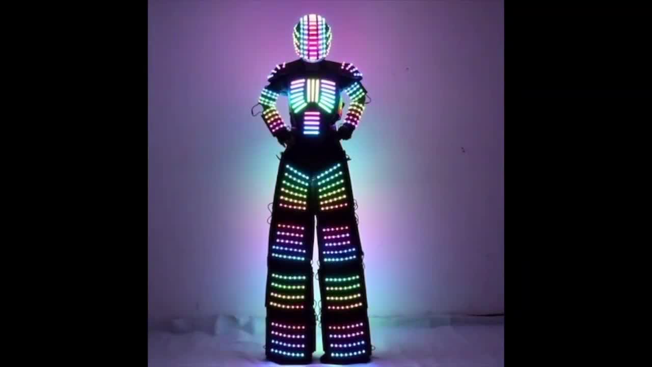 LED Stilted Robot California | Altus Entertainment