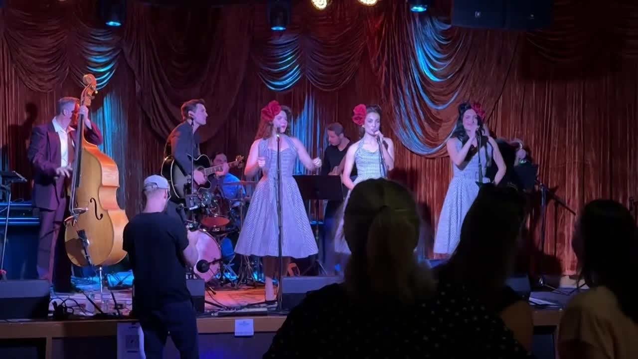 Vintage Western Show | Altus Entertainment