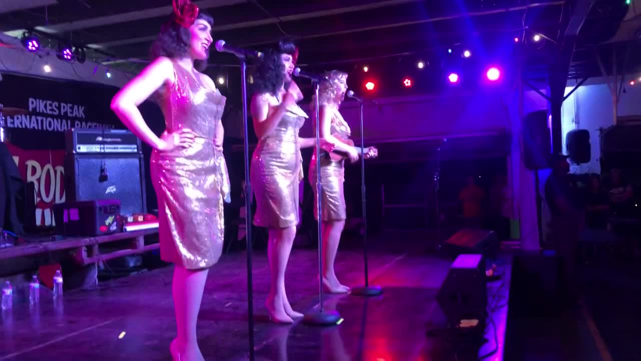 Vintage Western Show | Altus Entertainment