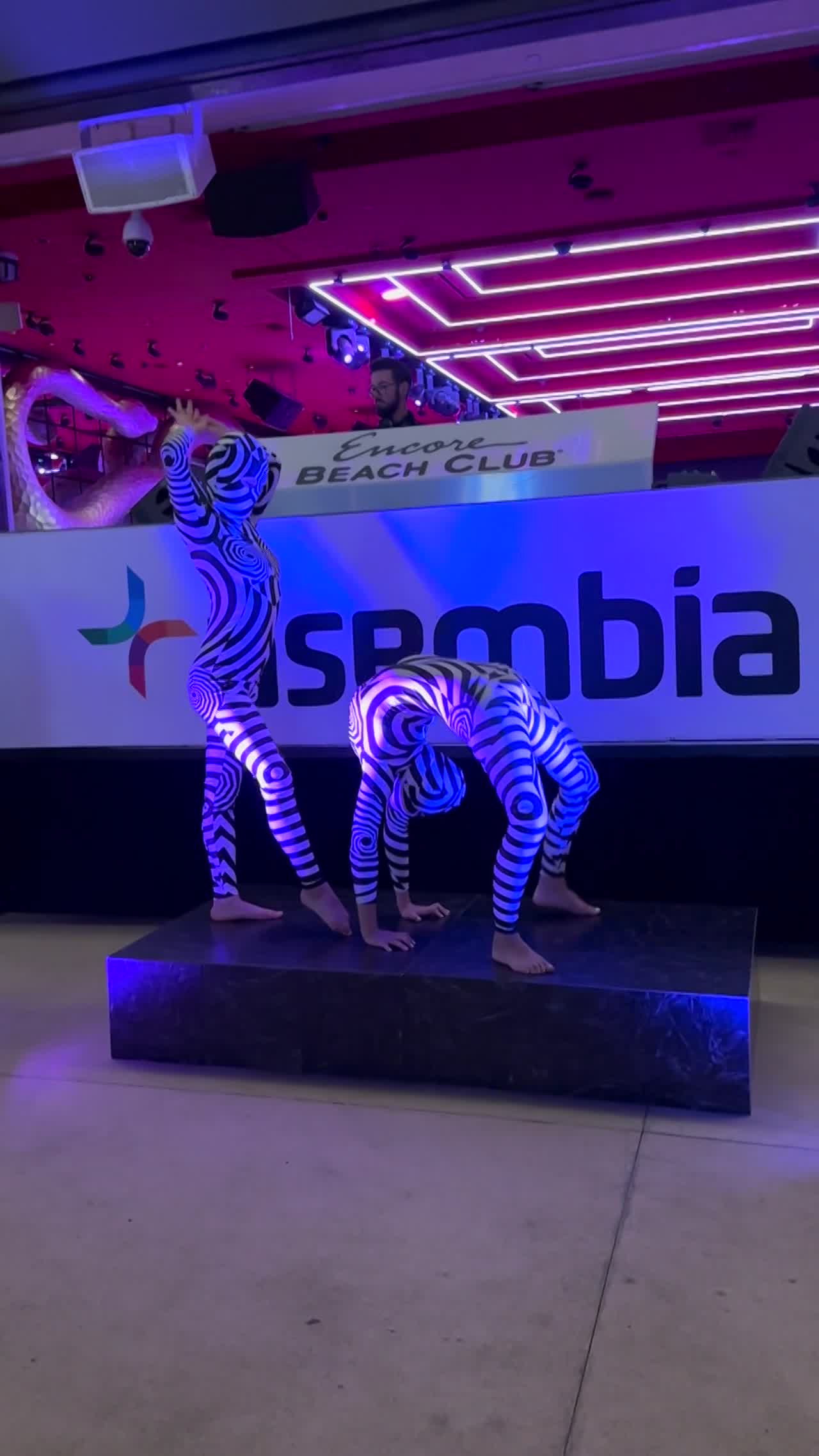Balancing Acrobat Duo | Altus Entertainment