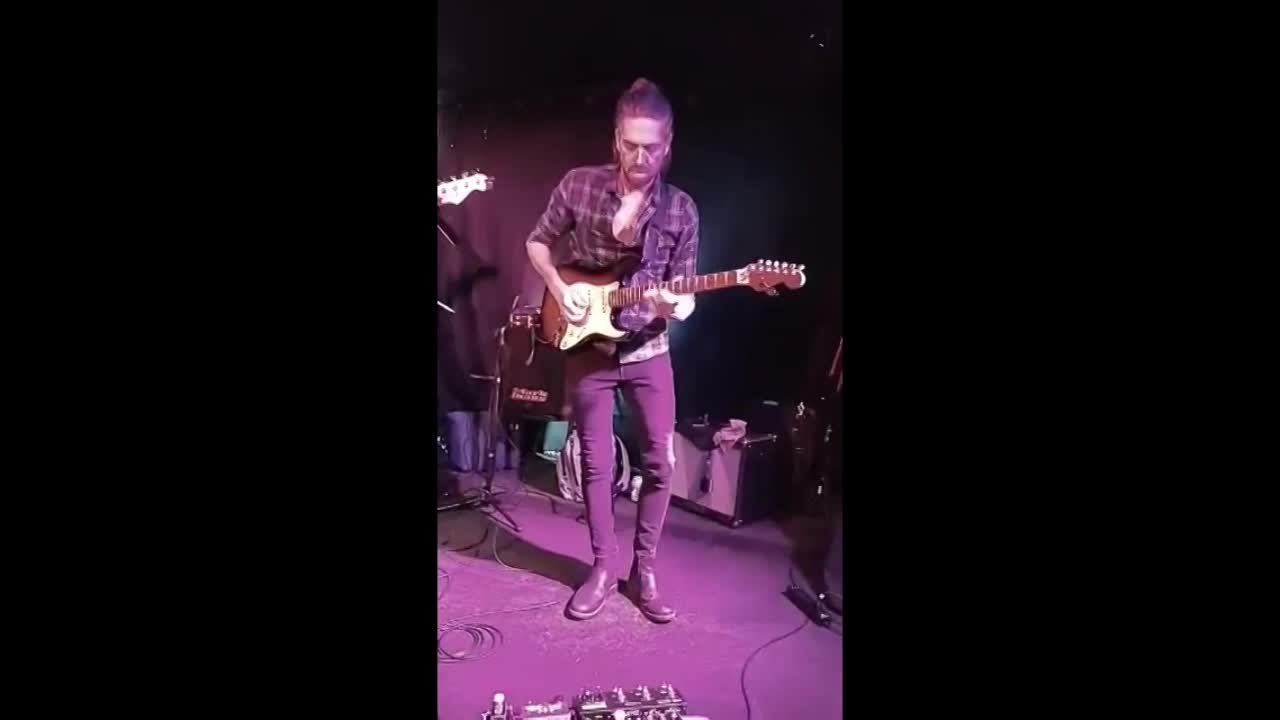Solo Electric Guitarist Las Vegas | Altus Entertainment