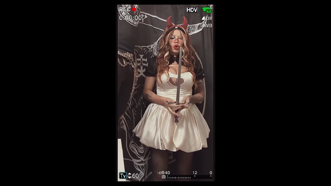 Female Circus Stunt Performer | Altus Entertainment