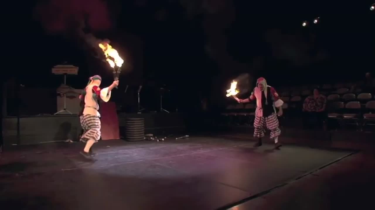 Juggling Jester Duo | Altus Entertainment