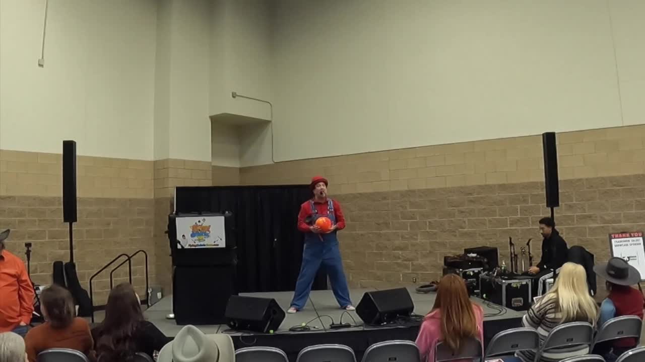 Comedy Variety Entertainer Texas | Altus Entertainment