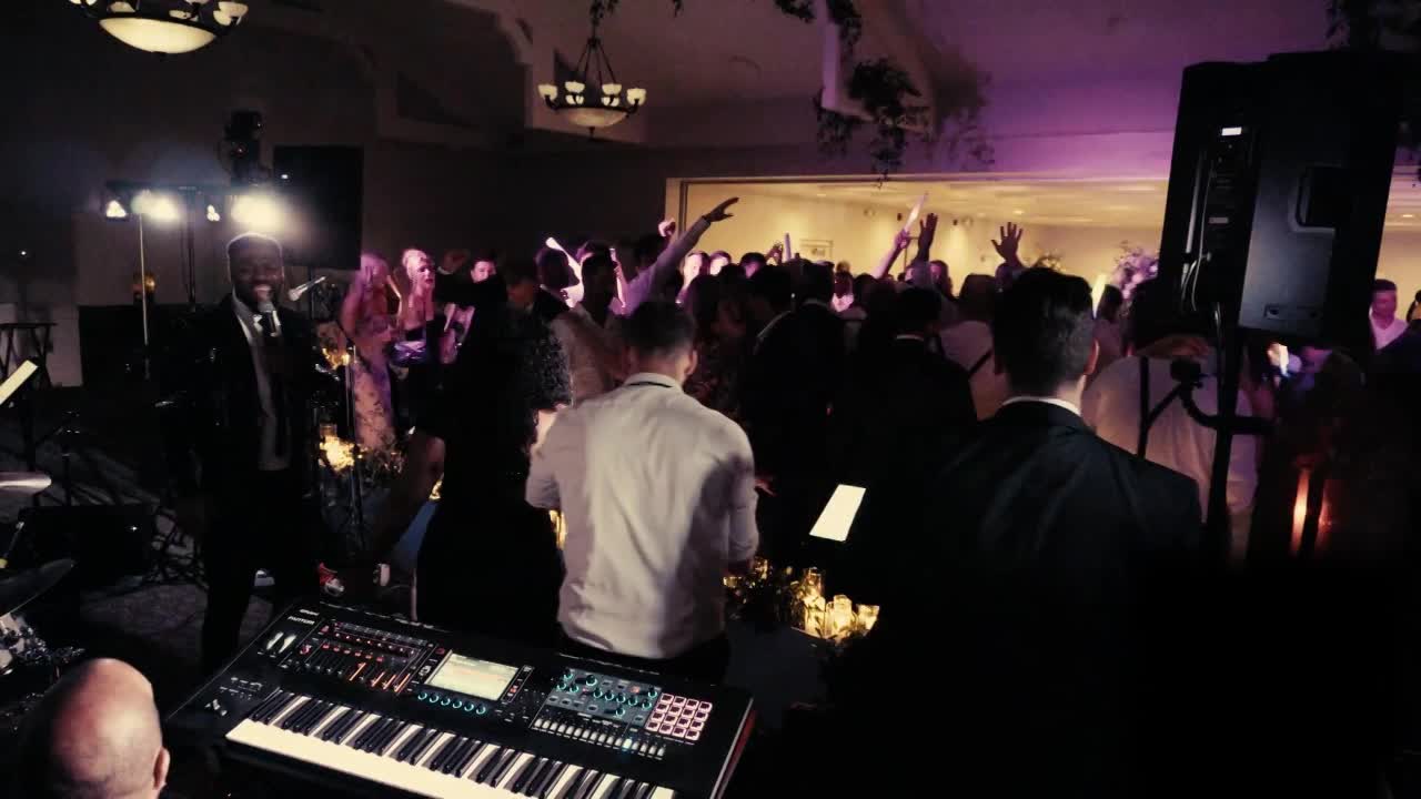 Cover Band Columbus Ohio | Altus Entertainment
