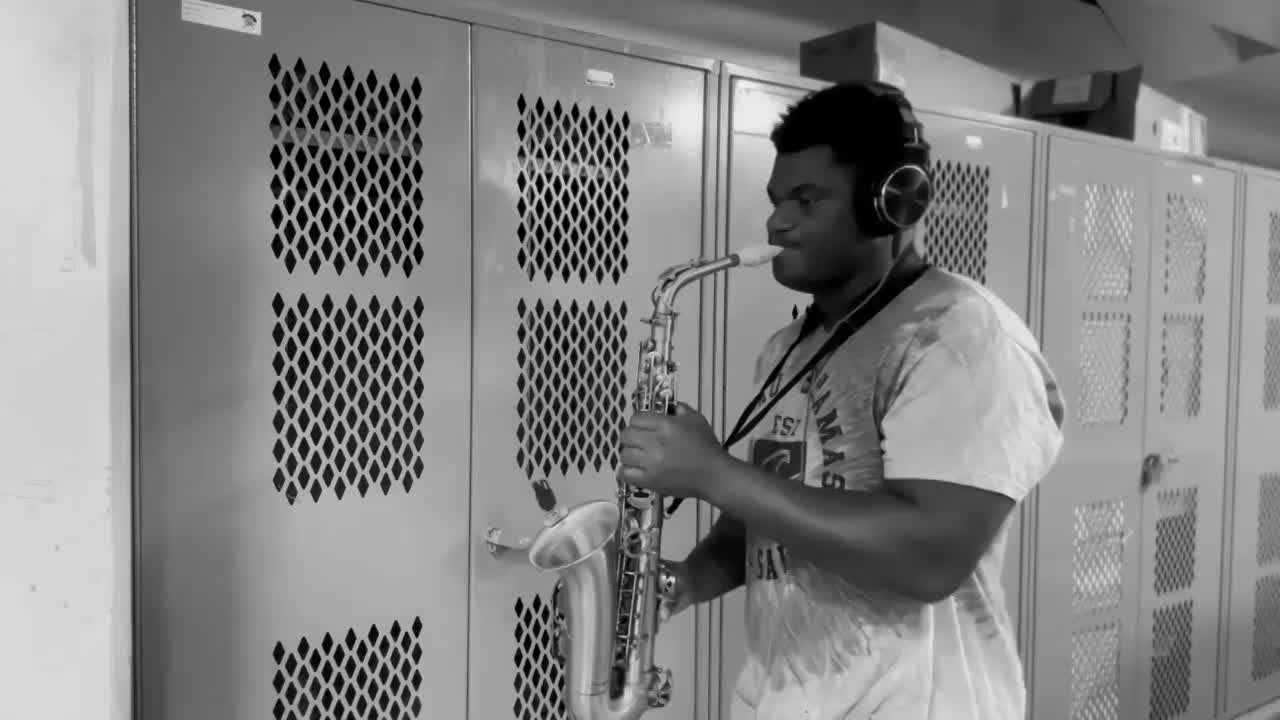 Hawaii Based Saxophone Player | Altus Entertainment