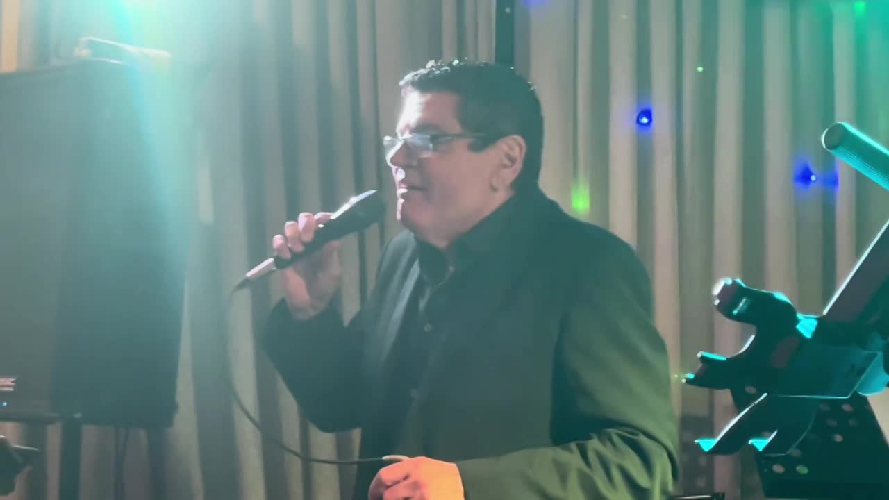 Canadian Solo Vocalist | Altus Entertainment