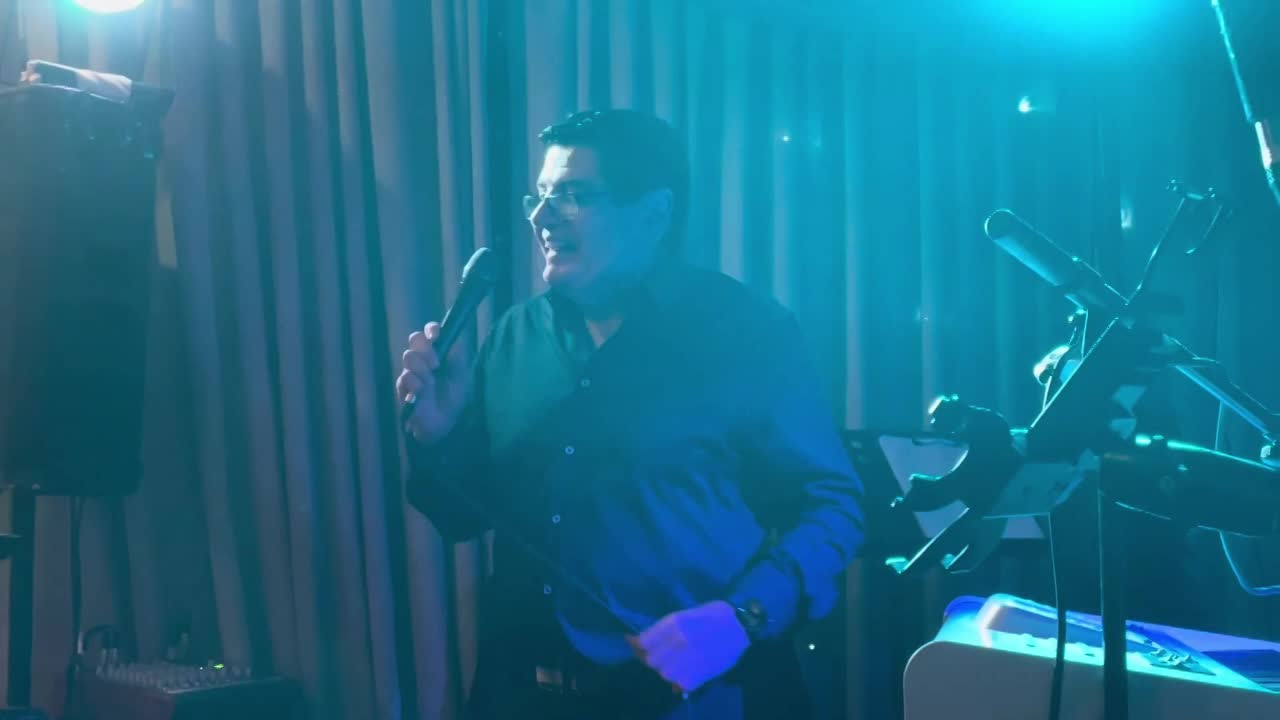 Canadian Solo Vocalist | Altus Entertainment