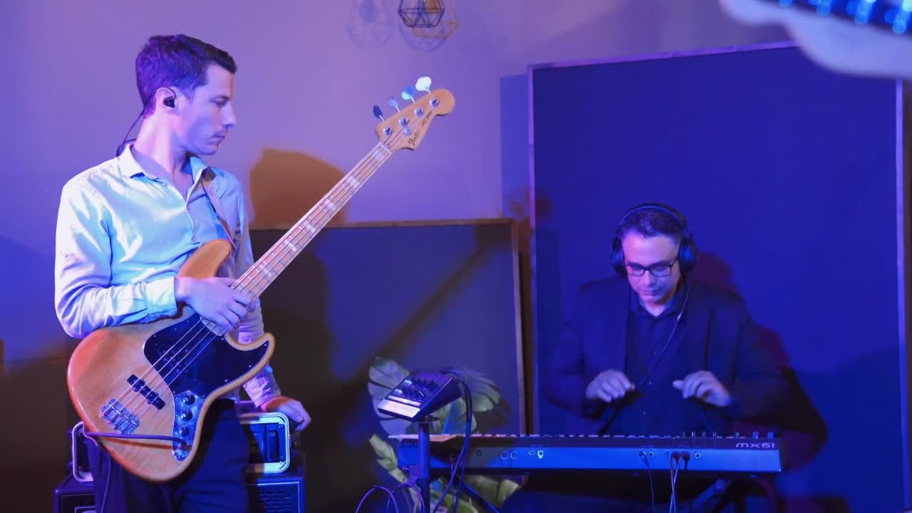 Six Piece Cover Band Portugal | Altus Entertainment