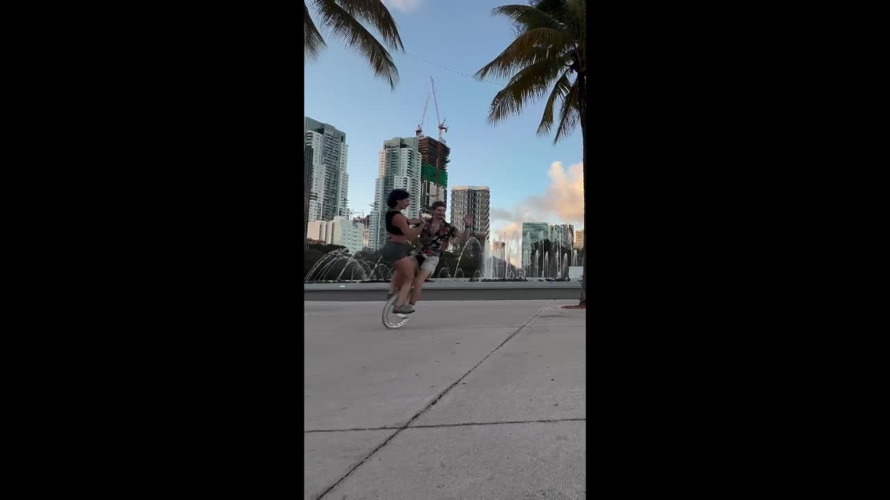 Duo Unicycle Act California | Altus Entertainment