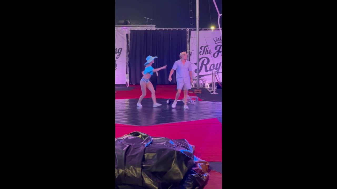 Duo Unicycle Act California | Altus Entertainment