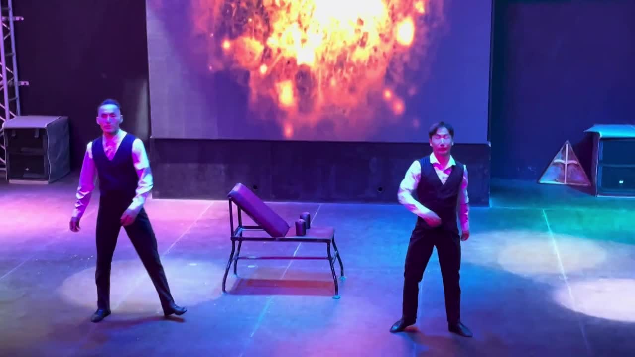 Acrobat Duo Mongolia | Altus Entertainment