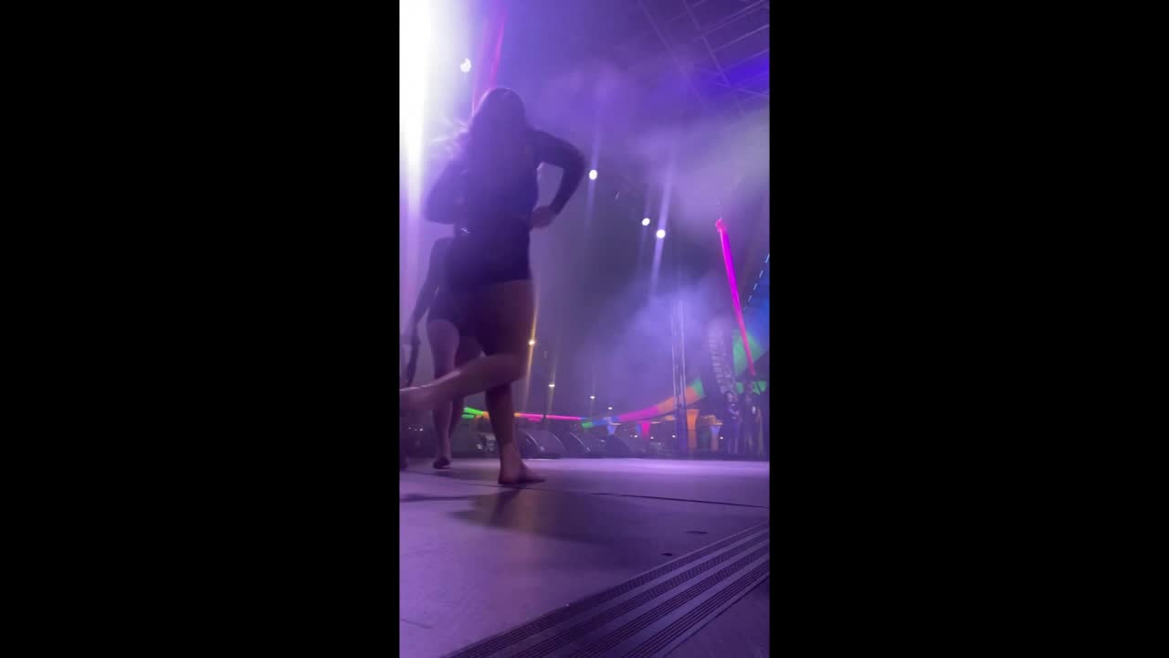Multi-talented Acrobat and Aerialist | Altus Entertainment