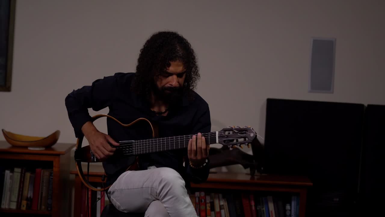 Solo Acoustic Guitarist | Altus Entertainment