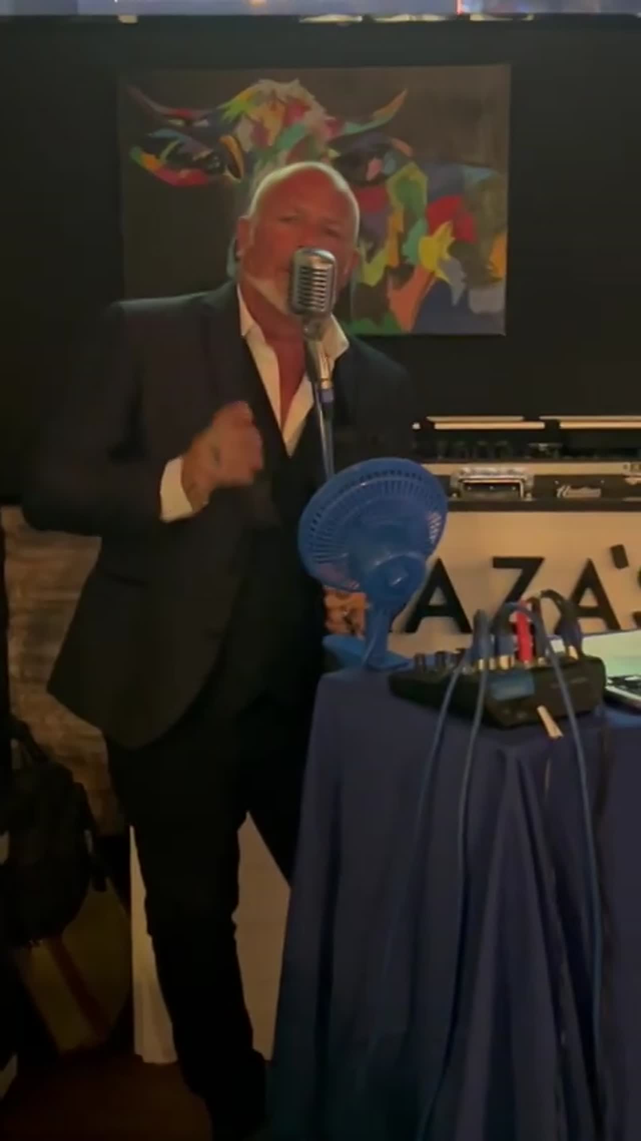 Old Blue Eyes sings Judy Garland song. | Altus Entertainment