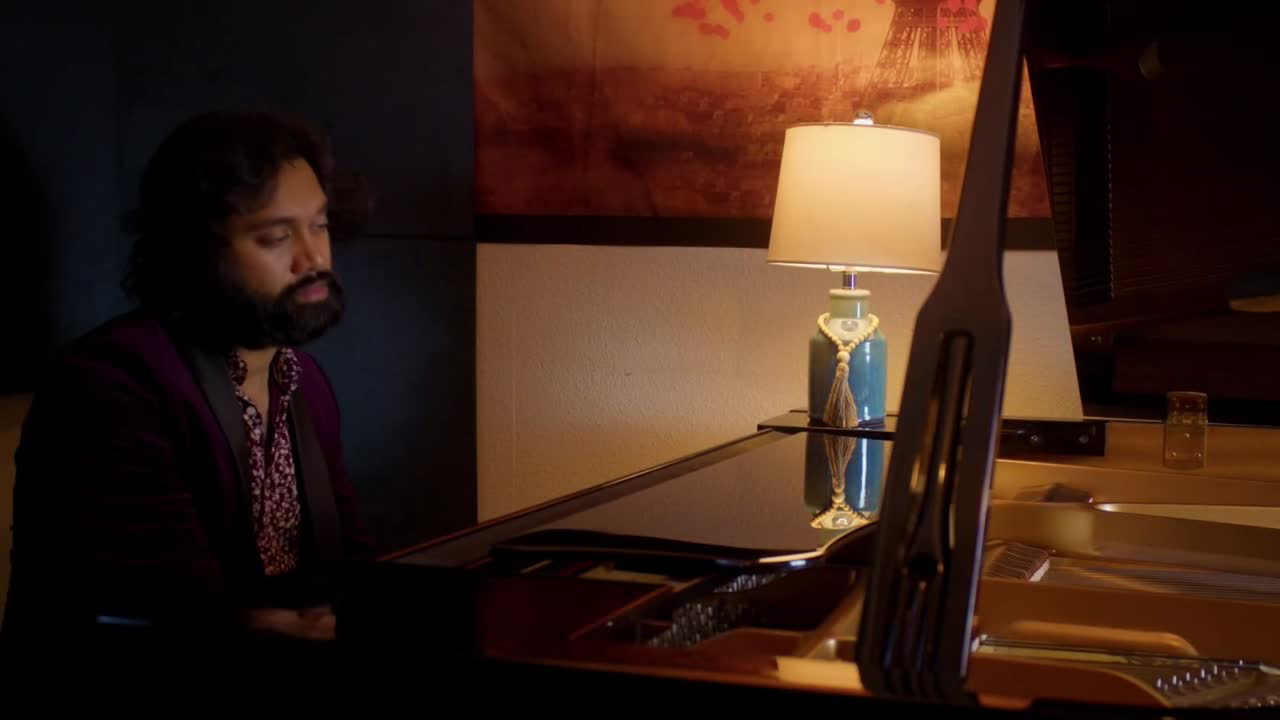 Solo Piano Player in California | Altus Entertainment