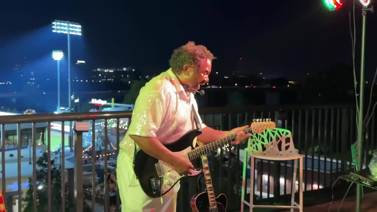 Solo Guitarist for Parties | Altus Entertainment