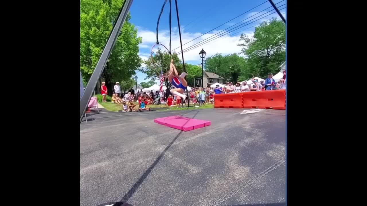 Female Aerialist Performer Ohio | Altus Entertainment