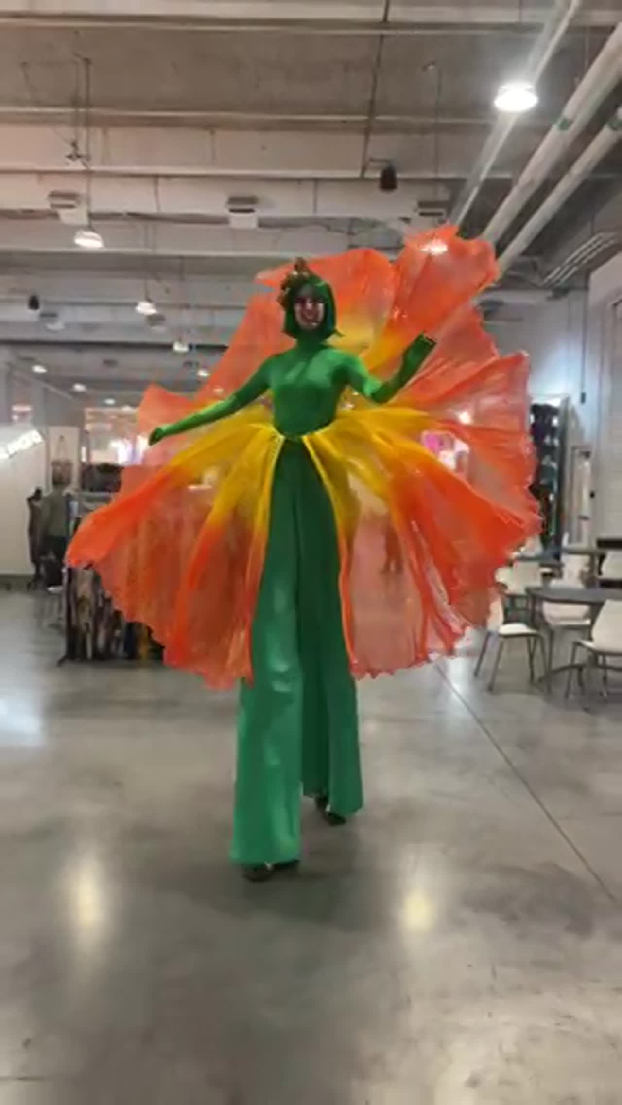 Stilt Walkers | Altus Entertainment