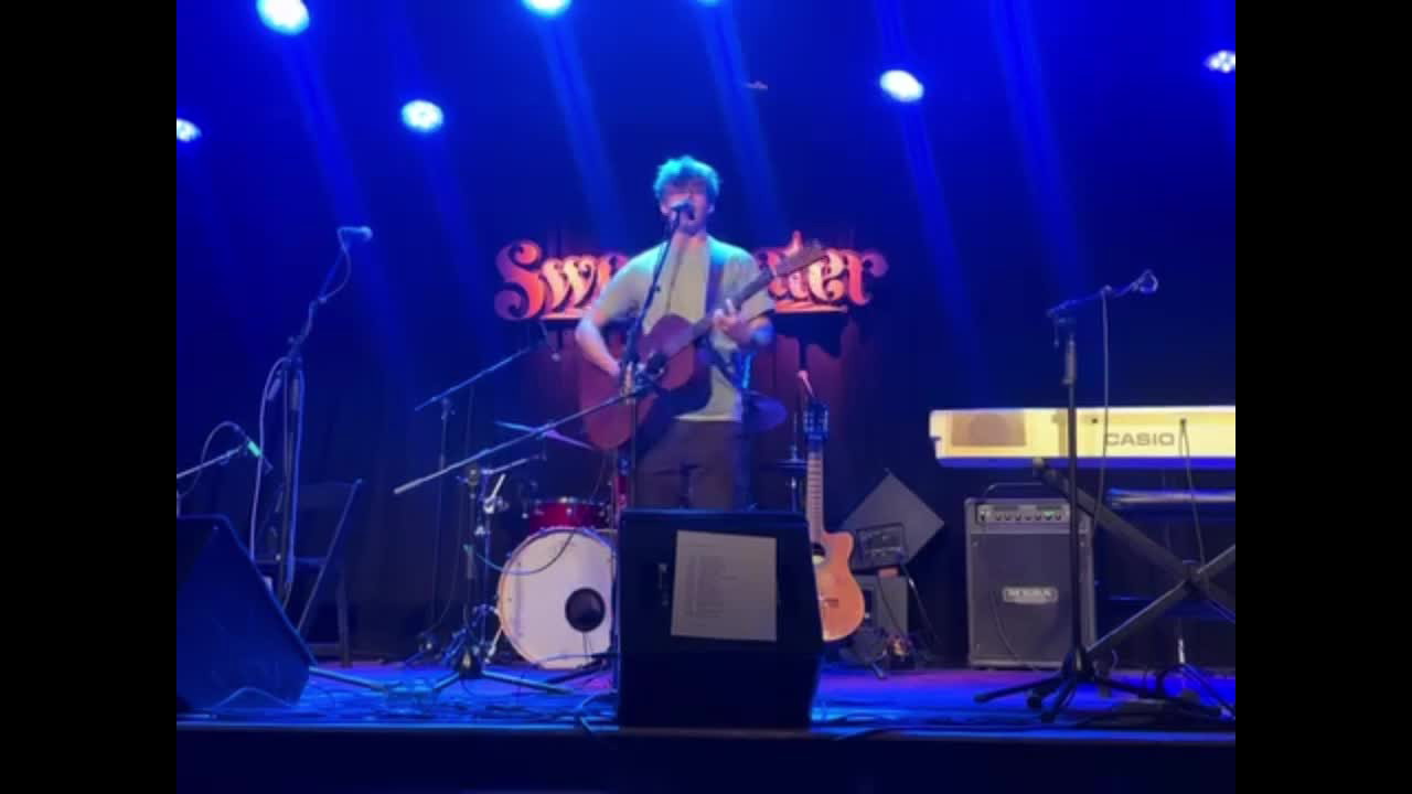 Male Vocalist and Acoustic Guitarist | Altus Entertainment