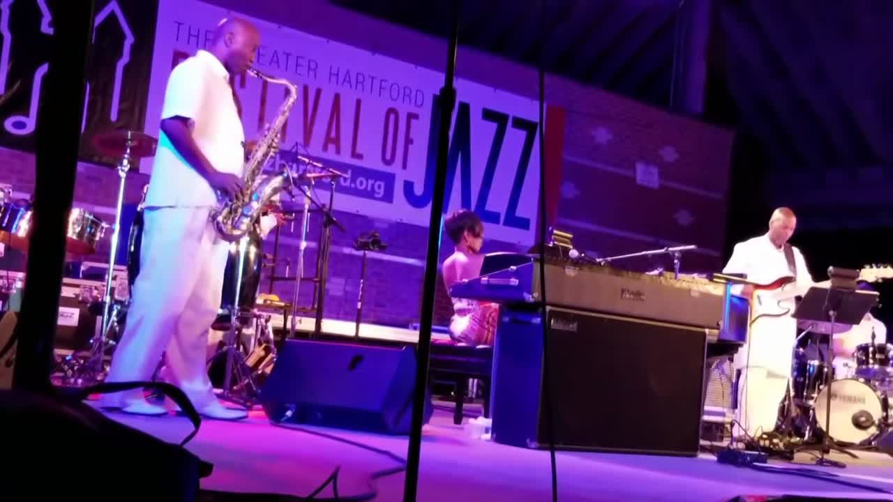 Versatile Solo Saxophone Player | Altus Entertainment