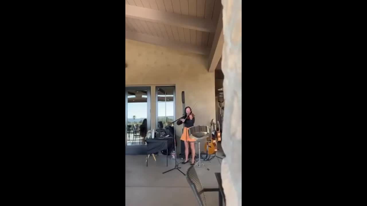 Multitalented Folk Performer | Altus Entertainment