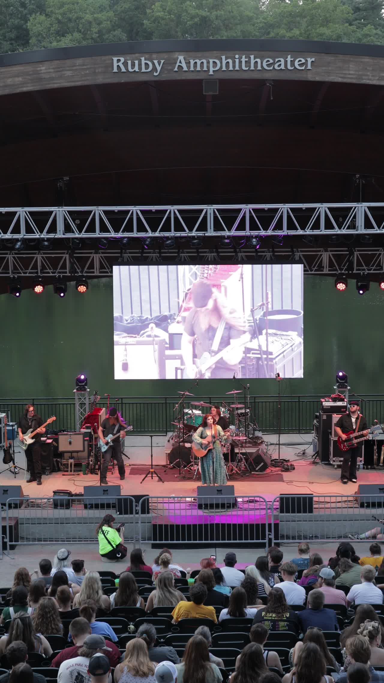 Female Americana Singer and Guitarist | Altus Entertainment