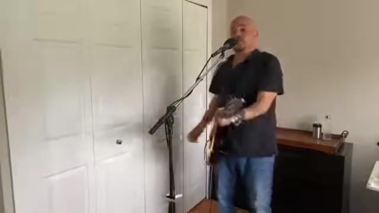Solo Acoustic Vocalist and Guitarist | Altus Entertainment