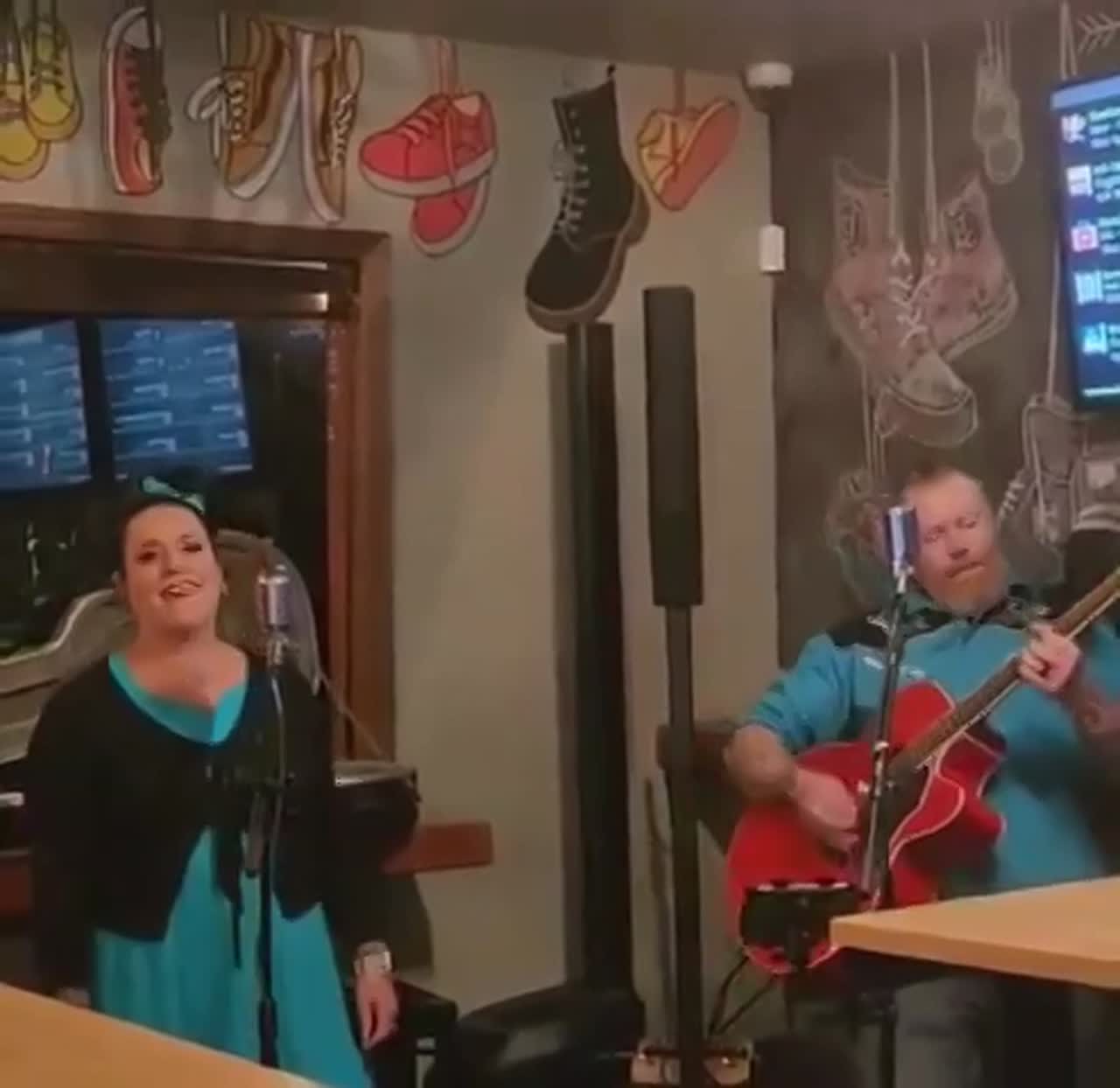 Sacramento Acoustic Duo | Altus Entertainment