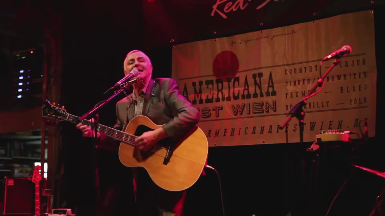 Acoustic Guitarist and Singer | Altus Entertainment
