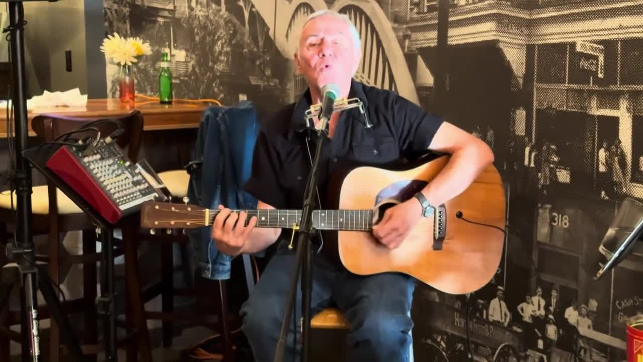 Acoustic Guitarist and Singer | Altus Entertainment