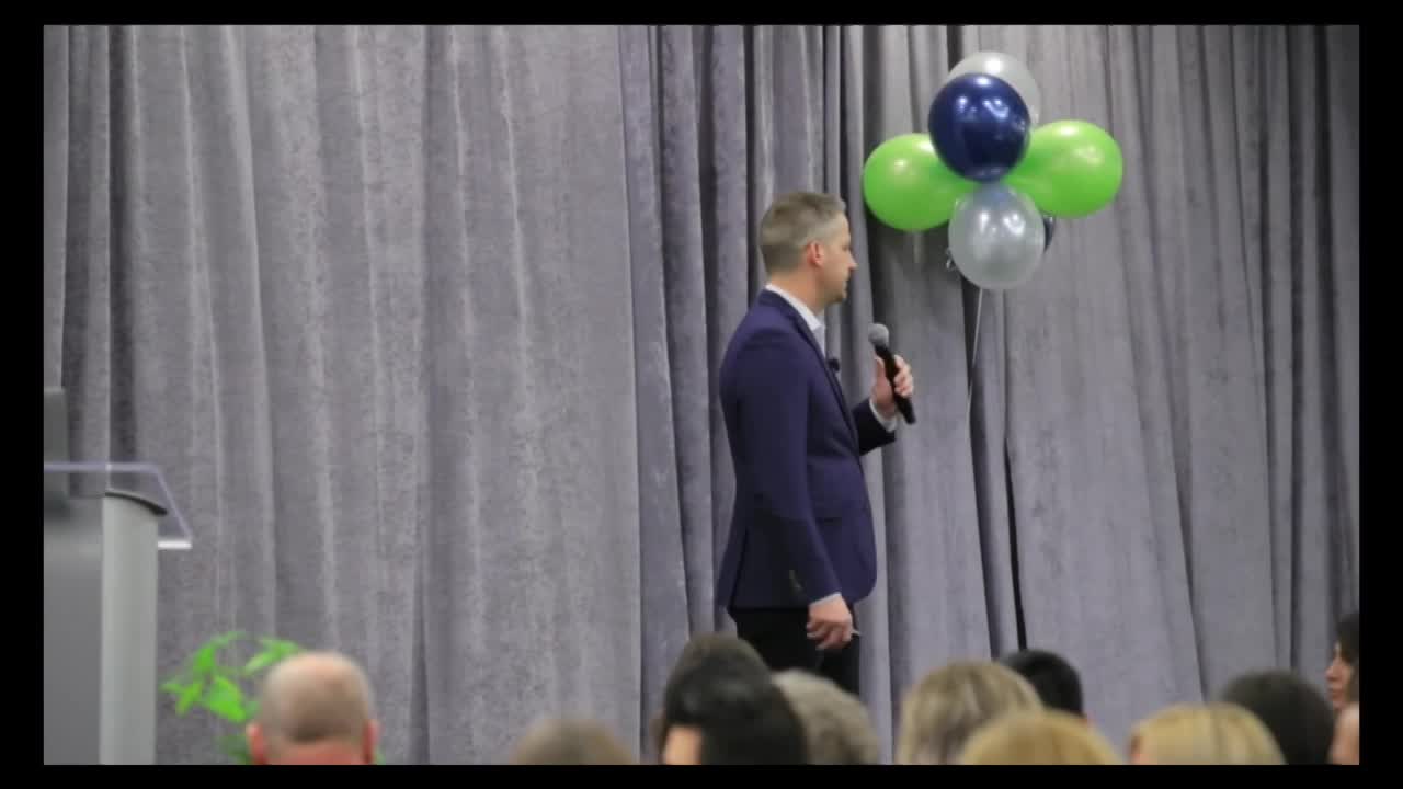 Motivational Keynote Speaker Minnesota | Altus Entertainment