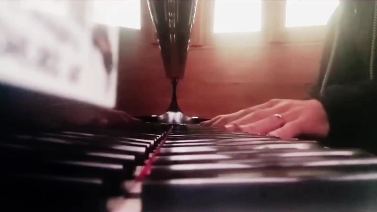 Solo Pianist Italy | Altus Entertainment