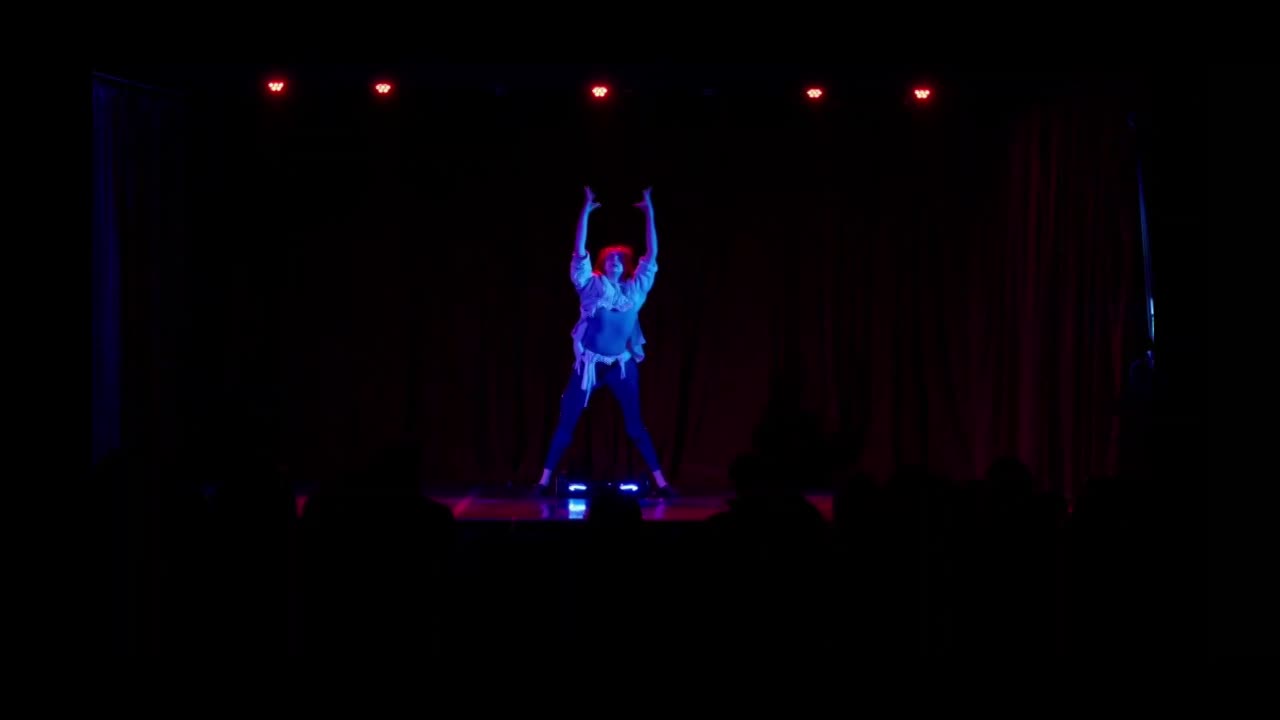 Handbalancing and Contortionist | Altus Entertainment