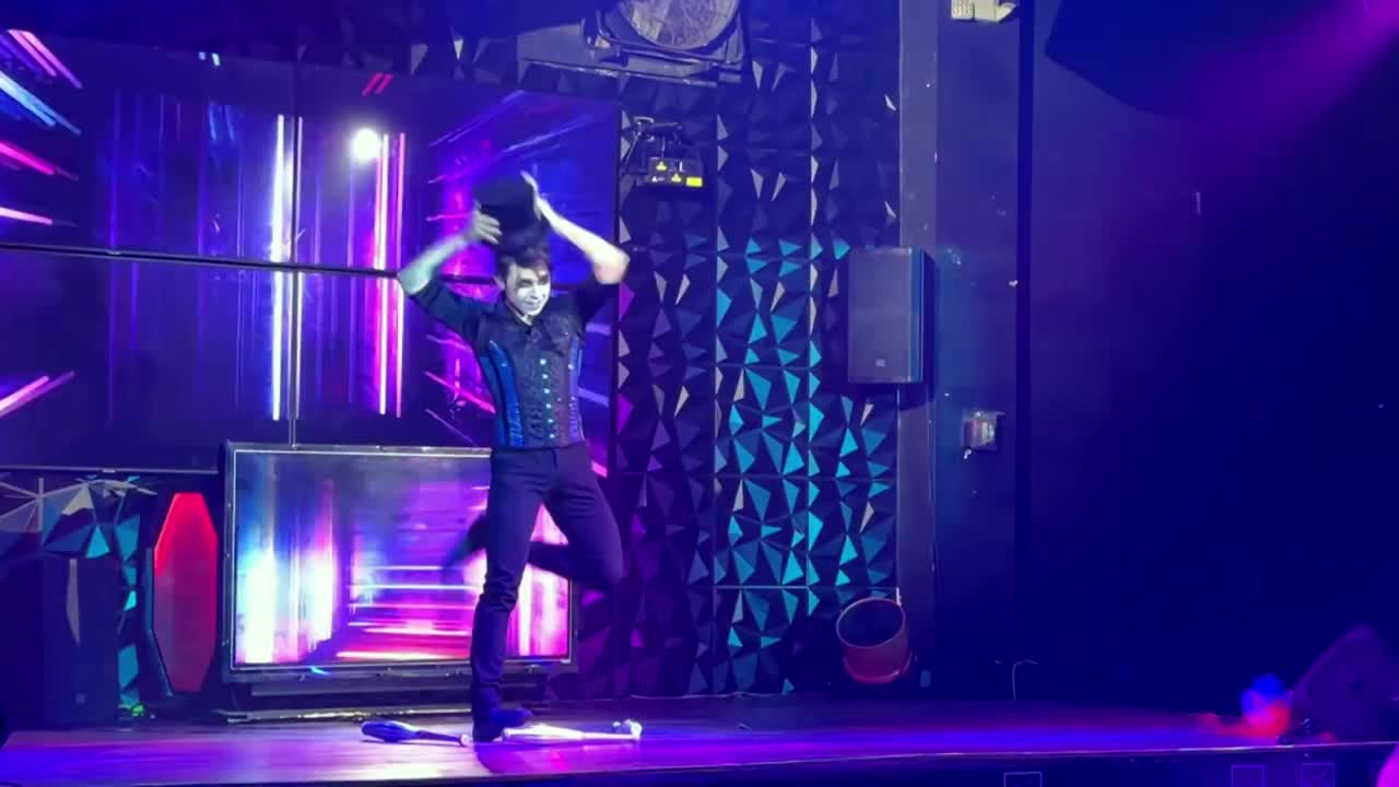 Wonderland Themed Cabaret Show | Altus Entertainment
